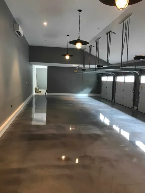 Gallery showcase